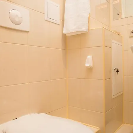 Apartment Lesya Kurbasa Lviv Exterior photo